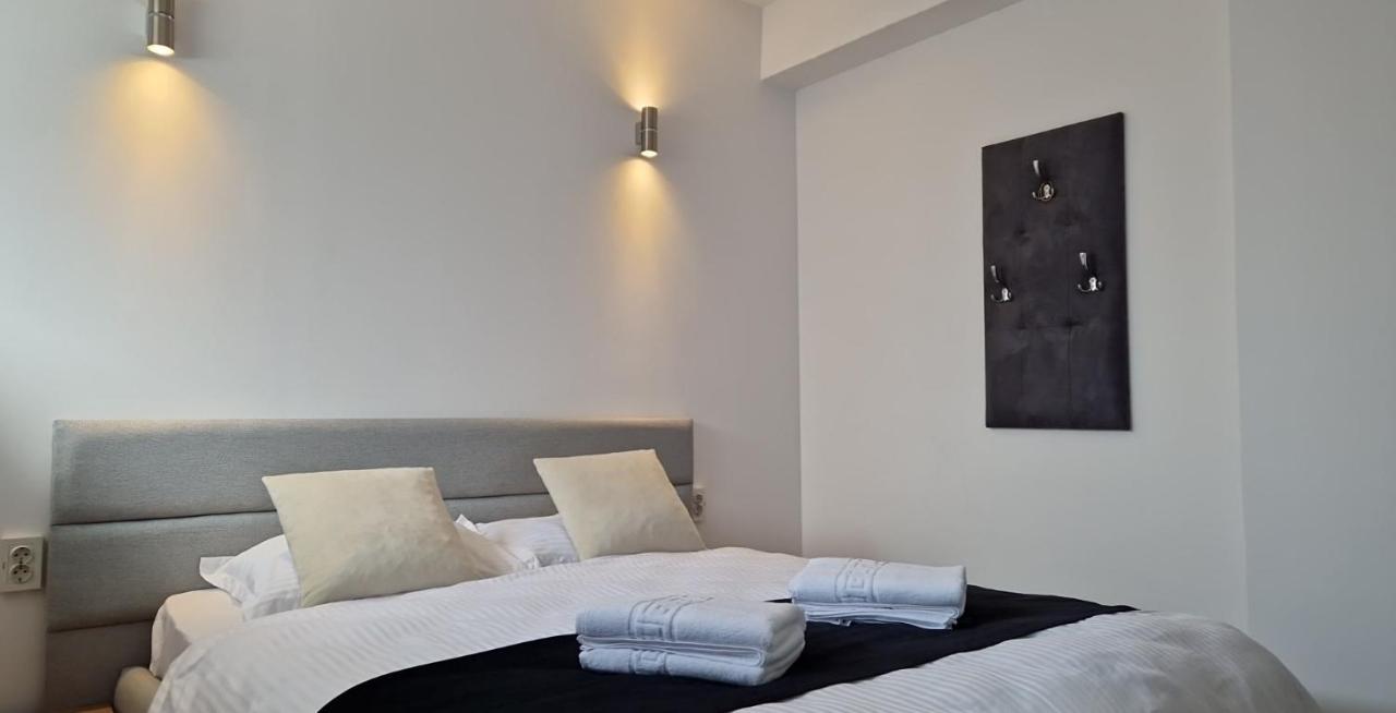 Hotel Modern House Sighetu Marmaţiei Esterno foto